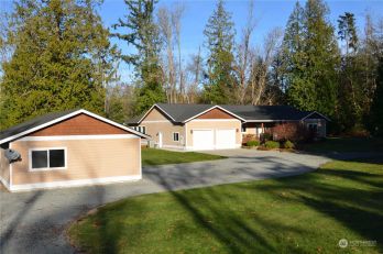 1761 Tamarack Lane , Camano Island, WA 98282