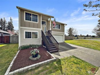 9015 Thea Rose Drive SE, Yelm, WA 98597