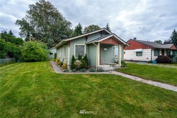 1113 J Street , Centralia, WA 98531