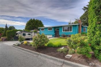6815 N 18th Street , Tacoma, WA 98406