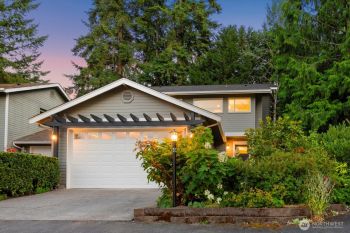 8912 238th Street SW #6, Edmonds, WA 98026