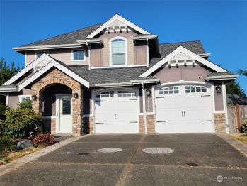 10102 Terra Glenn Street SE, Yelm, WA 98597-8793