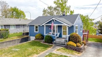 1020 Chester Avenue , Bremerton, WA 98337