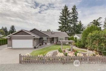 315 Heather Drive , Camano Island, WA 98282