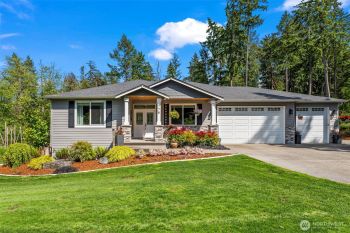 775 9th Avenue , Fox Island, WA 98333-9534