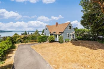 1503 Nisqually Street , Steilacoom, WA 98388