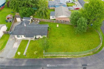 8113 147th Avenue Ct E, Puyallup, WA 98372