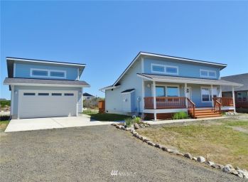 1246 Storm King Avenue SW, Ocean Shores, WA 98569