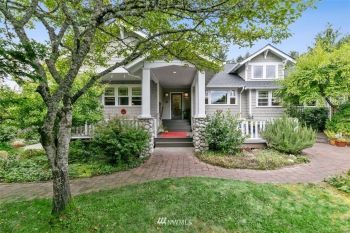 651 Al Dorsey Lane NW, Bainbridge Island, WA 98110