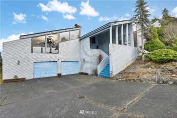 133 Seaview Drive , Port Angeles, WA 98362