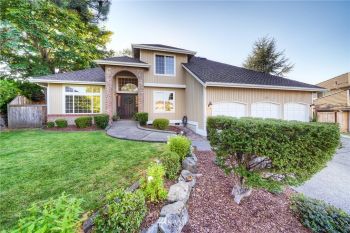 4017 Crystal Ridge Drive SE, Puyallup, WA 98372