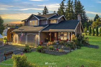646 Eatonville Highway W, Eatonville, WA 98328