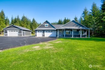11802 Elks Landing Court SE, Yelm, WA 98597
