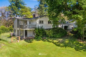 917 Seminary Hill Road , Centralia, WA 98531