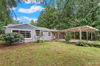 5022 80th Street E, Tacoma, WA 98443-2748