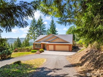 255 ASTRO Drive , Kelso, WA 98626