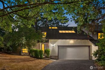 6423 156th Place NE, Redmond, WA 98052