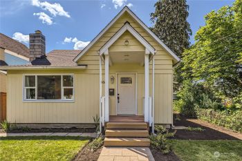 406 Pine Avenue , Snohomish, WA 98290-2543