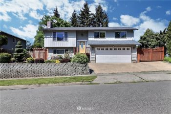 1622 Lake Youngs Way SE, Renton, WA 98058-3816