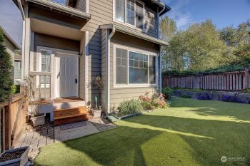 25123 Roberts Drive #217, Black Diamond, WA 98010-9218