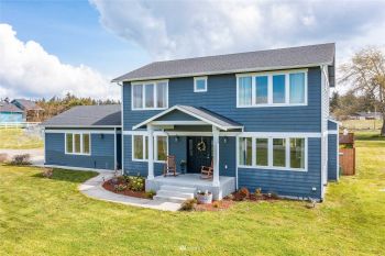 1404 Crosby Road , Oak Harbor, WA 98277