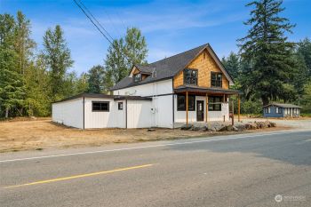 24306 Roberts Drive , Black Diamond, WA 98010