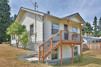 312 N Cambrian Avenue , Bremerton, WA 98312