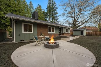 19207 Ashworth Avenue N, Shoreline, WA 98133