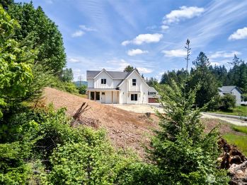 117 Witherbee Road , Kelso, WA 98626