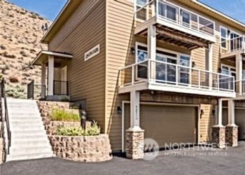 9231 Riverview Way NW #D28, Quincy, WA 98848