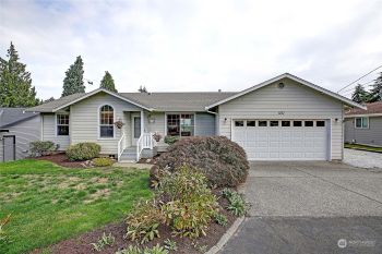 1271 Uplands Drive , Camano Island, WA 98282