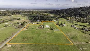 3284 Happy Valley Road , Sequim, WA 98382