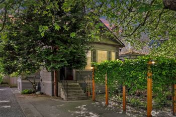 118 10th Avenue E, Seattle, WA 98102
