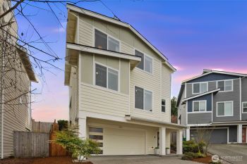 8215 S 118th Court , Seattle, WA 98178