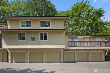 515 Newport Way NW #C3, Issaquah, WA 98027