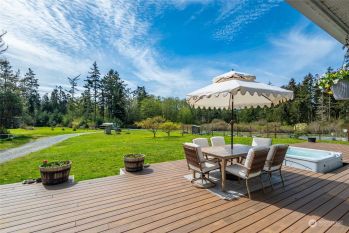 2276 Hastie Lake Road , Oak Harbor, WA 98277