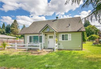 1009 Hilltop Road , Winlock, WA 98596