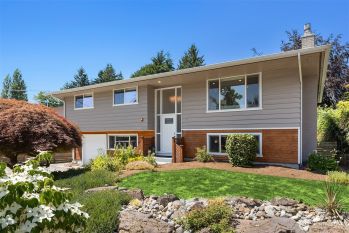 16011 Sunnyside Avenue N, Shoreline, WA 98133