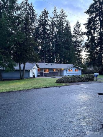 9816 120th Street E, Puyallup, WA 98373