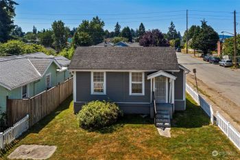 1931 11th Street , Bremerton, WA 98337