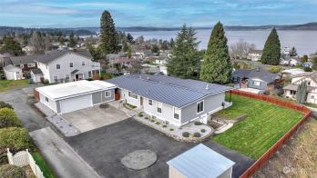 402 Pacific Street , Steilacoom, WA 98388