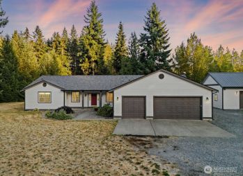 34115 32nd Avenue E, Eatonville, WA 98328