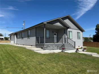 724 Main Ave W, Soap Lake, WA 98851