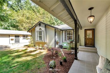 7085 Bayview Drive SE, Port Orchard, WA 98367