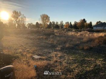 19167 St Andrews Drive NW, Soap Lake, WA 98851
