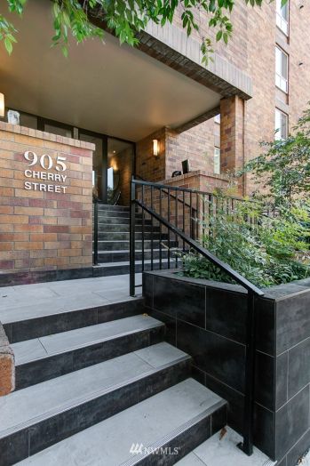 905 Cherry Street #205, Seattle, WA 98104