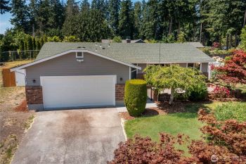 10218 63rd Avenue Ct E, Puyallup, WA 98373