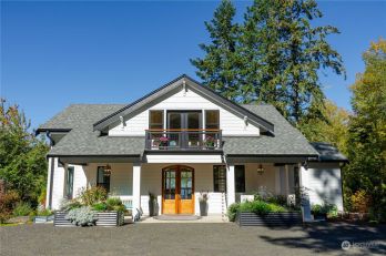 1287 Mowitsh Drive , Fox Island, WA 98333