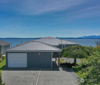 914 Mutiny Shore Drive , Freeland, WA 98249
