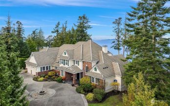 691 Tillicum Way , Camano Island, WA 98282